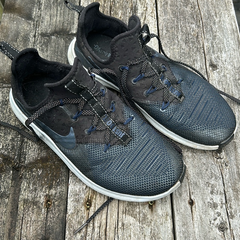 Nike Free Trainer, women’s size 9